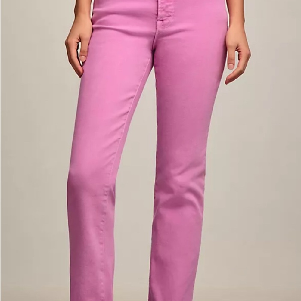 Good American Straight Leg Jeans in Bright Pink